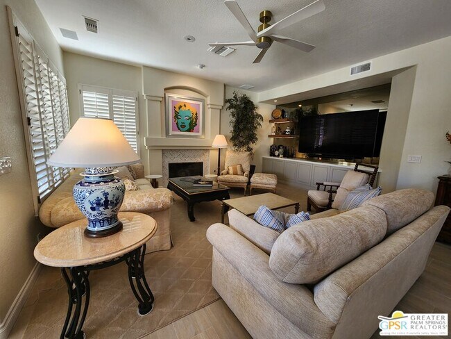 Building Photo - 36660 Palm Ct