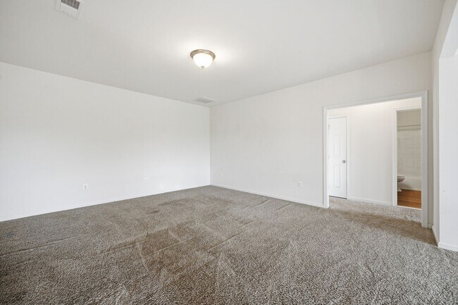 Building Photo - 24267 Purple Finch Dr