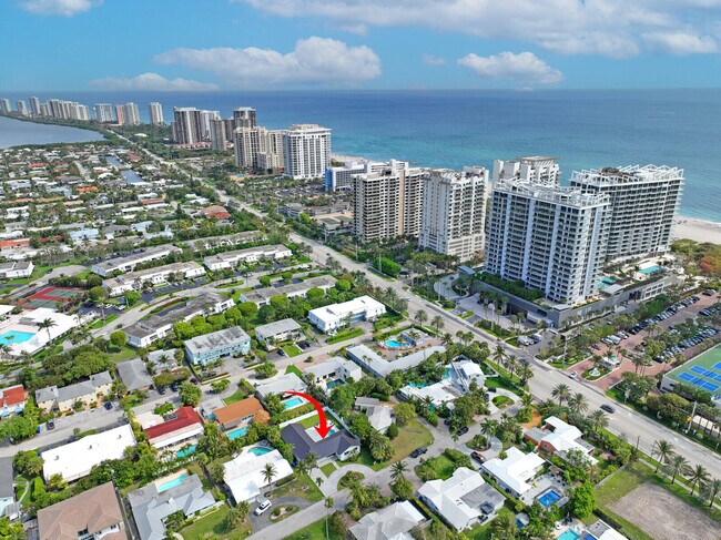 Building Photo - 1248 N Harbor Dr