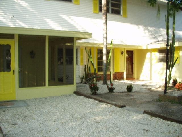 Building Photo - 7093 Brentford Rd