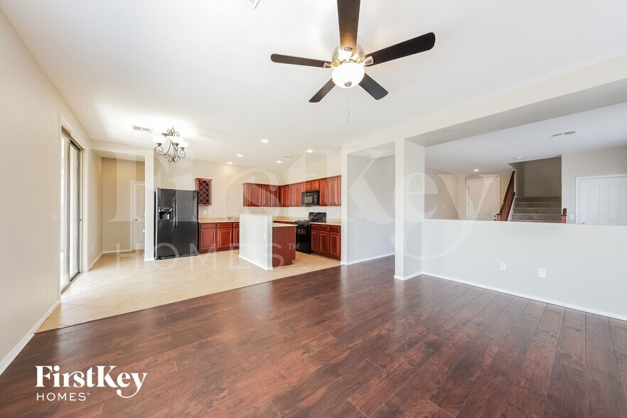 Building Photo - 25847 N 163rd Dr