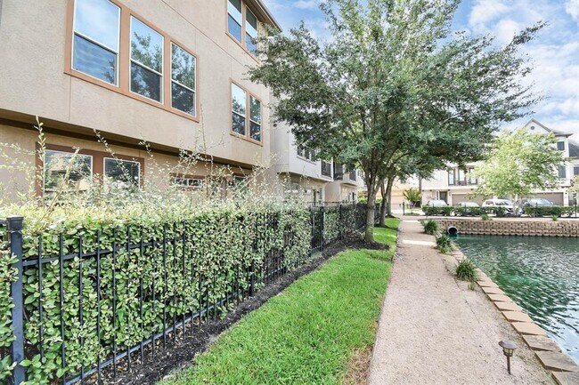 Building Photo - 1411 Upland Arbor Dr