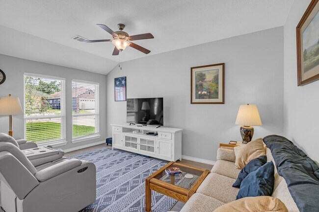 Building Photo - 13005 Centaurus Ct