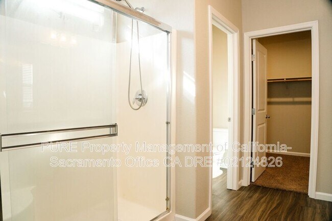 Building Photo - 5588 Celebration St