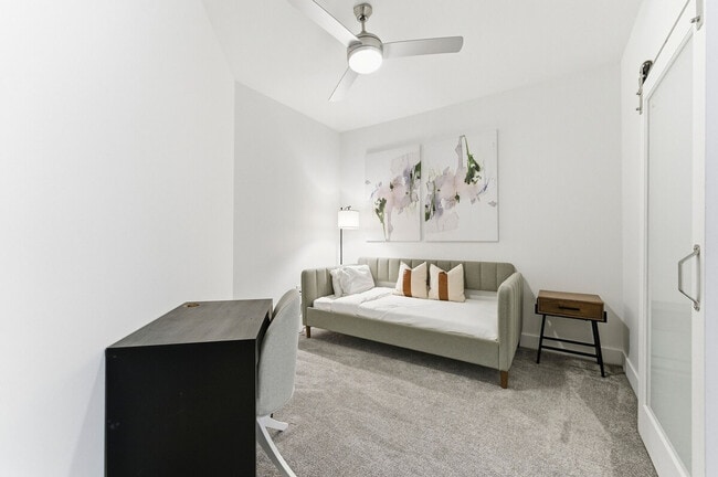 Building Photo - 220 Bill Kennedy Wy SE