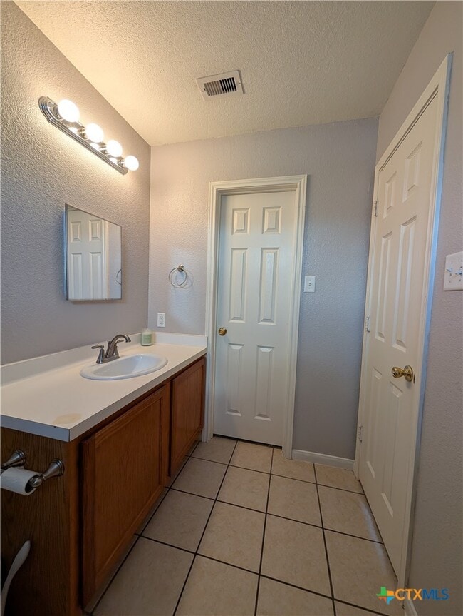 Building Photo - 3017 Lodgepole Ln