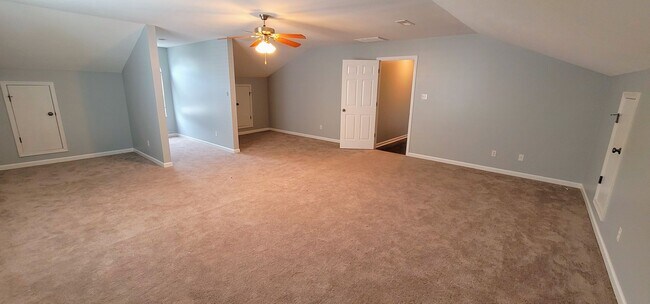Building Photo - 1645 Wolverine Ln