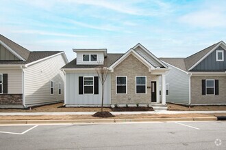 Building Photo - The Perfect Nest Located in Fuquay-Varina!