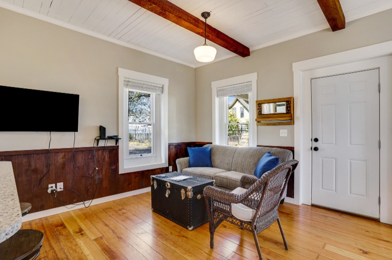 Building Photo - 731 SW Elm St