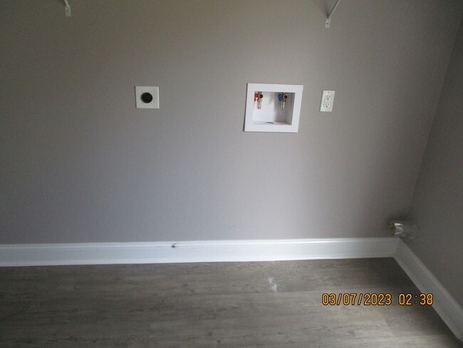 Building Photo - 110 Twelve Oaks Ct