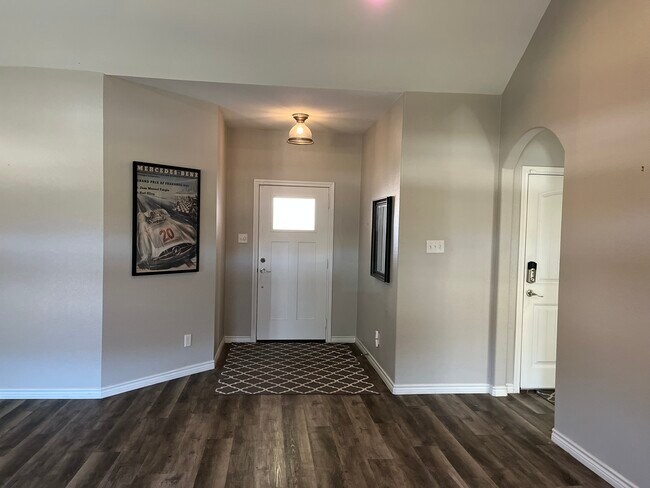 Building Photo - 223 Port Dr