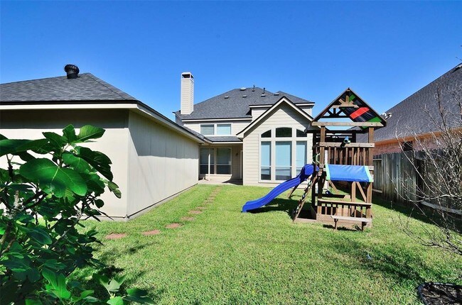 Building Photo - 20919 Field Manor Ln