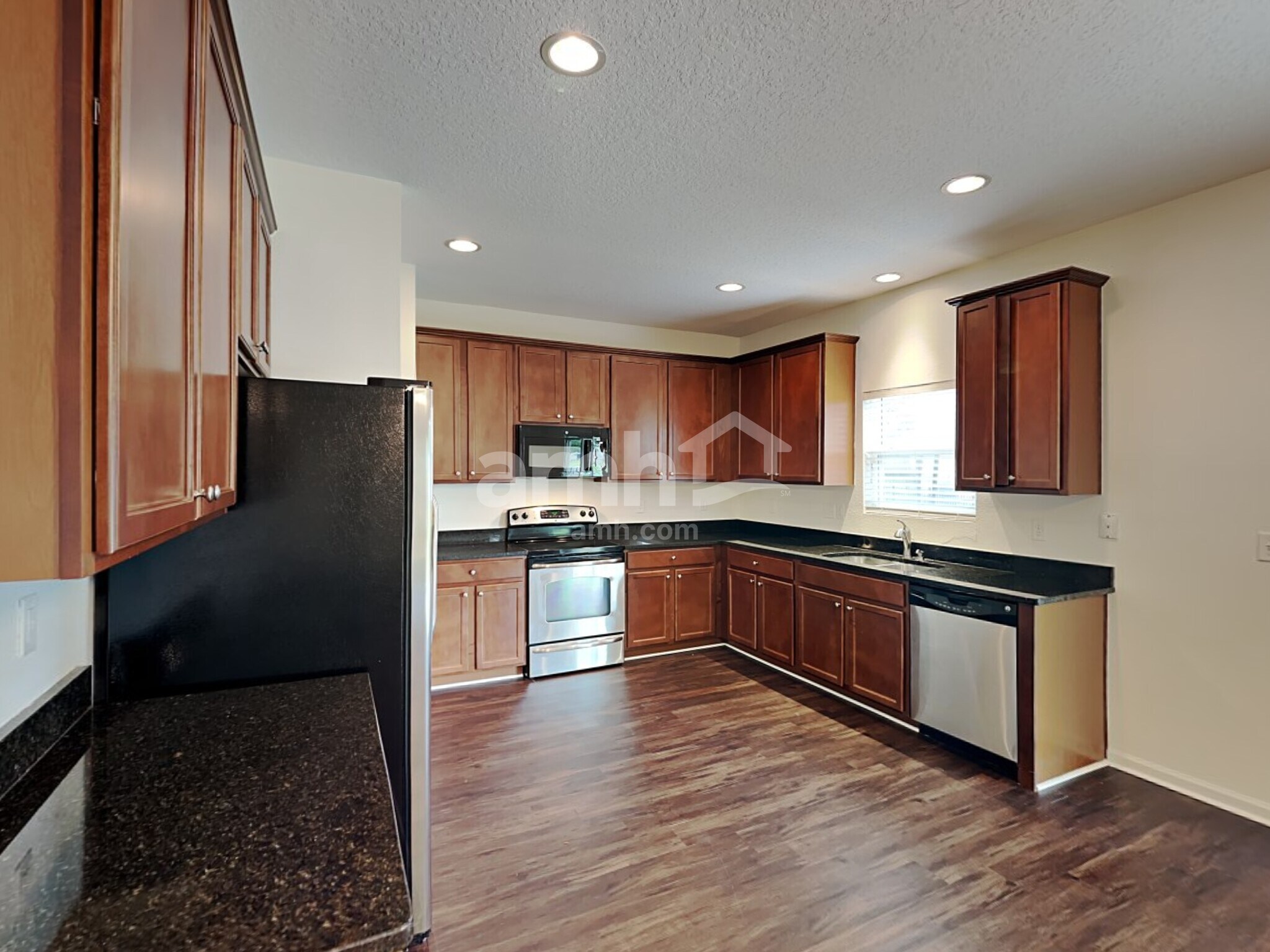Building Photo - 13728 Devan Lee Dr N