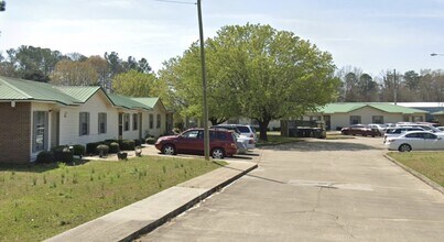 Building Photo - 3548 Cedar Haven Dr