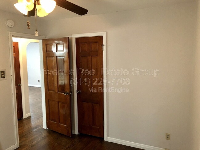 Building Photo - 5242 Parker Ave