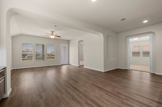 Building Photo - Mason Valley