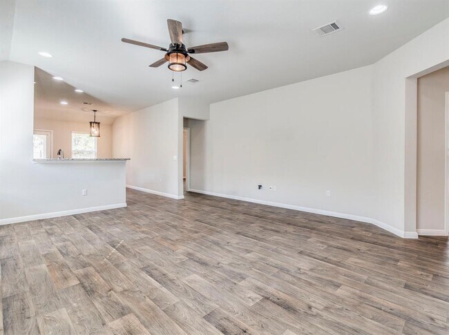 Building Photo - 136 Dunlin Ln