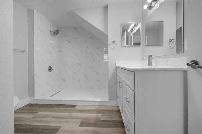 Building Photo - 4007 Venetian Bay Dr