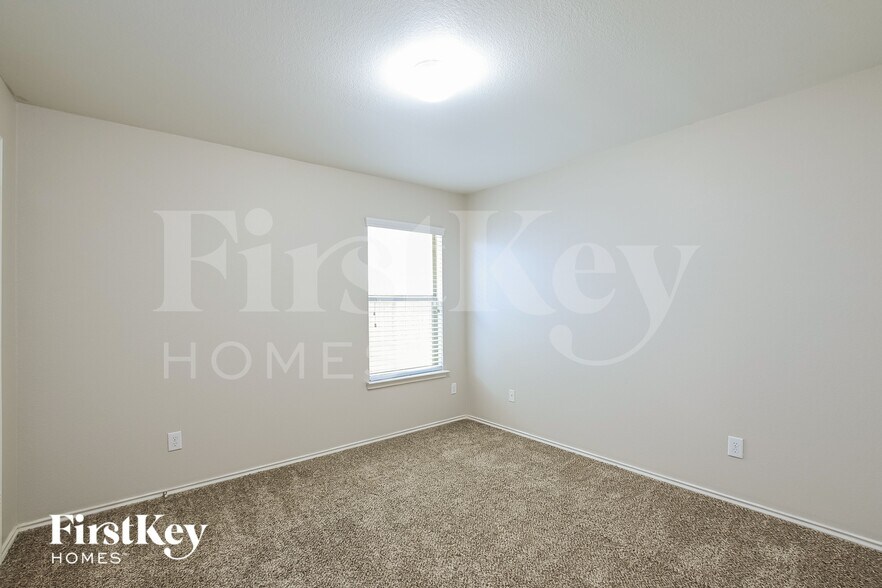 Building Photo - 20327 Louetta Reach Dr