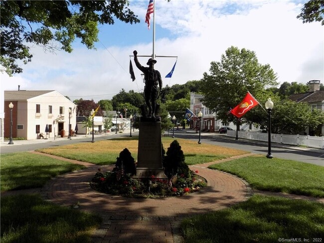 Building Photo - 168 Greenwood Ave