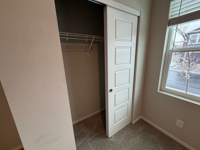 Building Photo - Stunning 3 Bed, 2 Bath Home in Spokane!