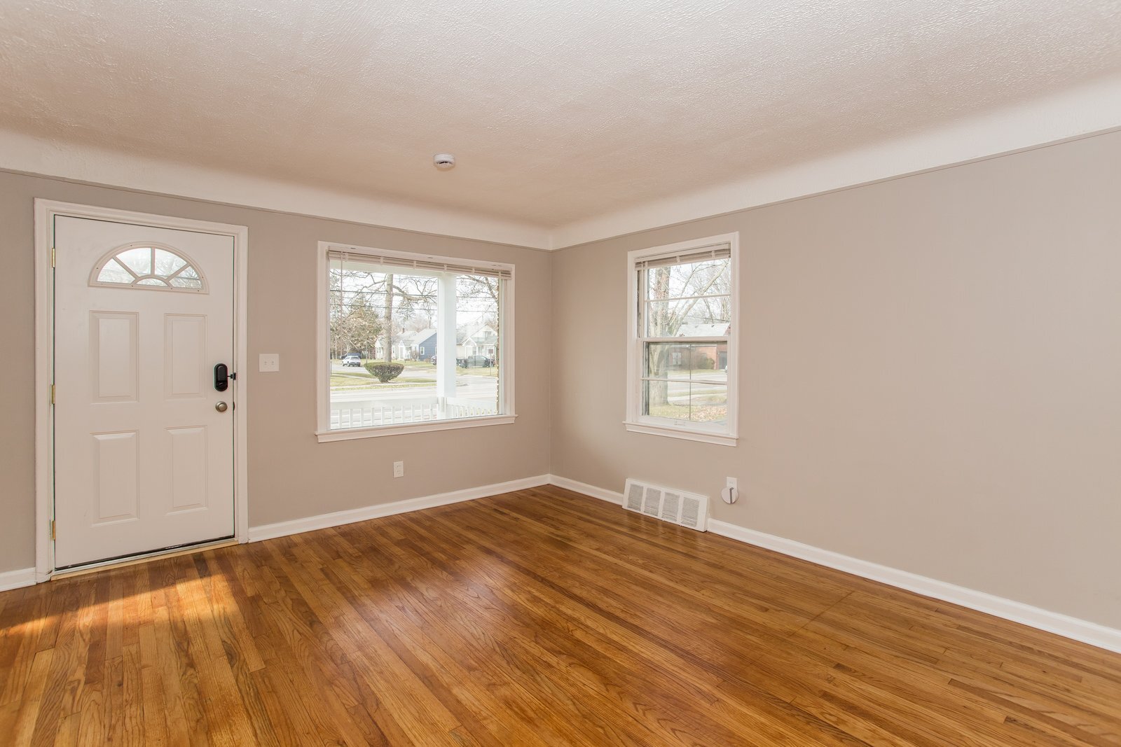 Building Photo - 505 S Campbell Rd