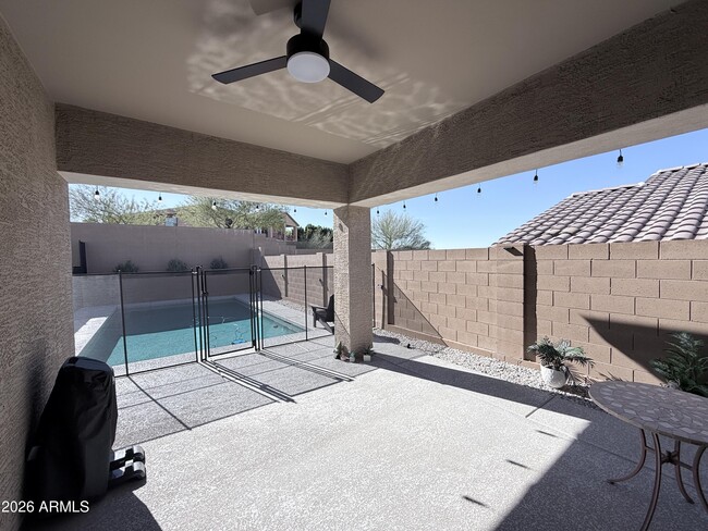 Building Photo - 4405 W Palace Sta Rd