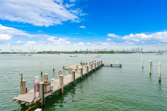 Building Photo - 1000 West Ave