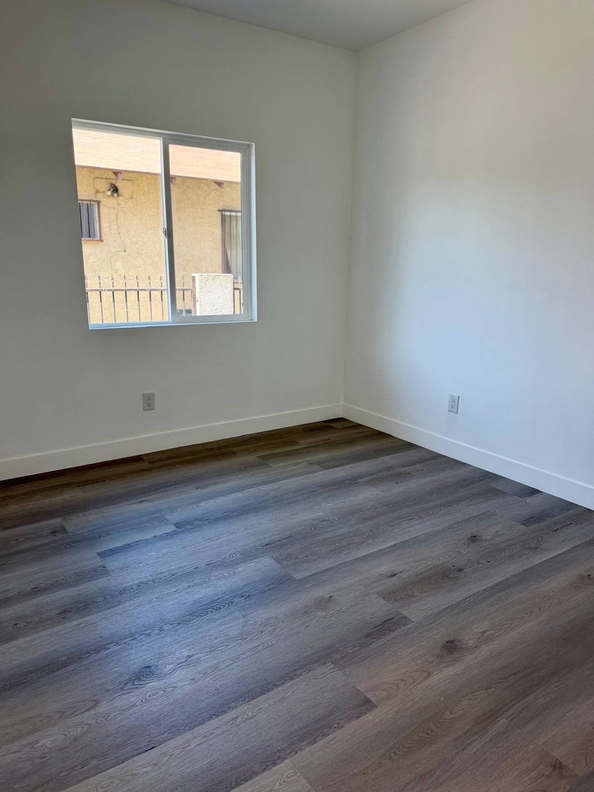 Building Photo - 151 E 47th St