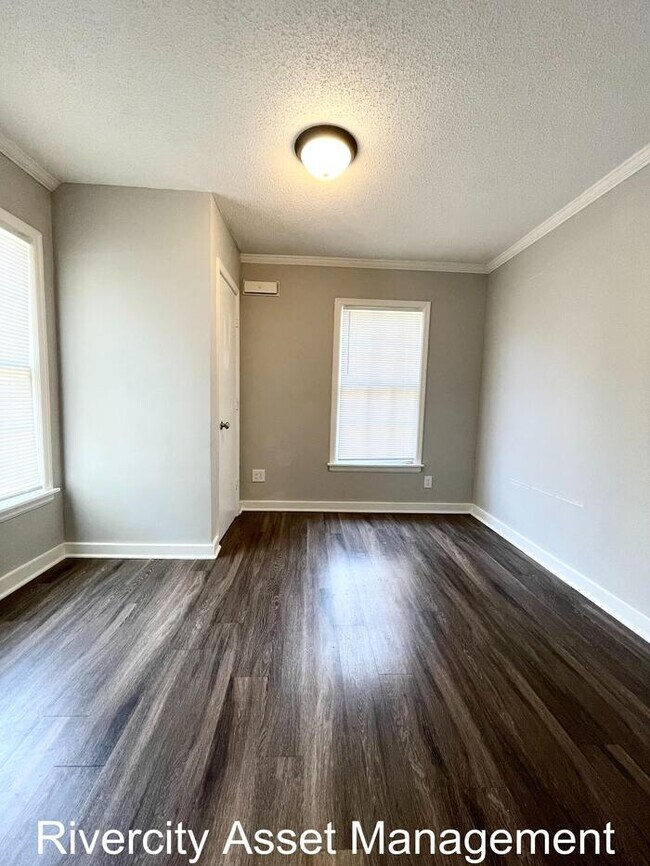 Building Photo - READY FOR MOVE IN!!!!