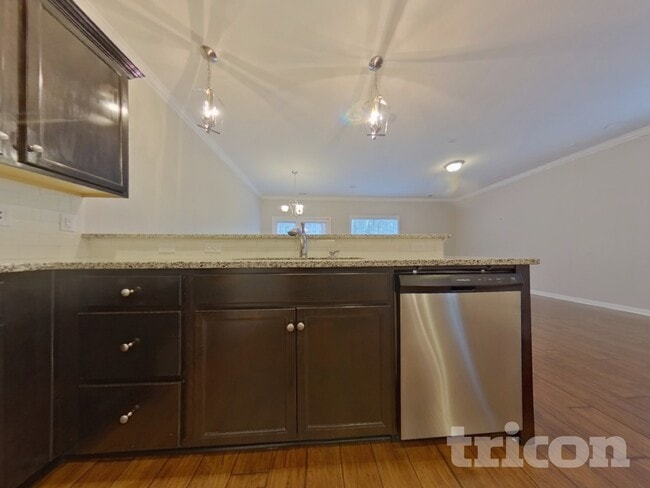 Building Photo - 318 Lanyard Ln