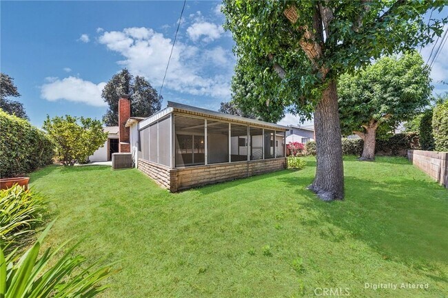 Building Photo - 612 N Maryport Ave