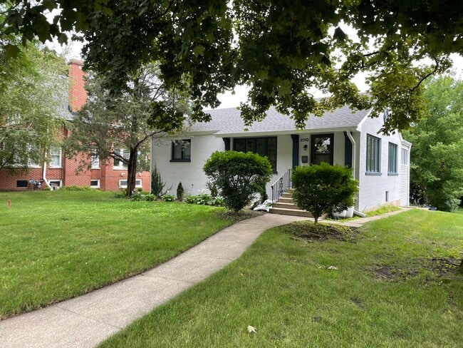 Building Photo - 1110 Ridge Rd