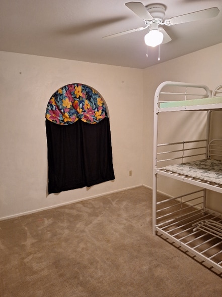 Building Photo - 8900 N 13th St