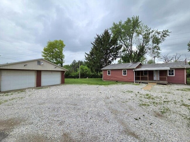 Building Photo - 2606 Fox Bridge Rd