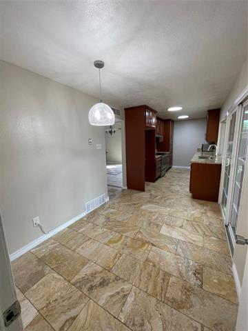 Building Photo - 1616 Spanish Trail