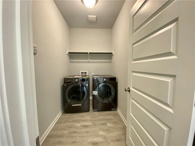 Building Photo - 2537 Pecan Island Dr