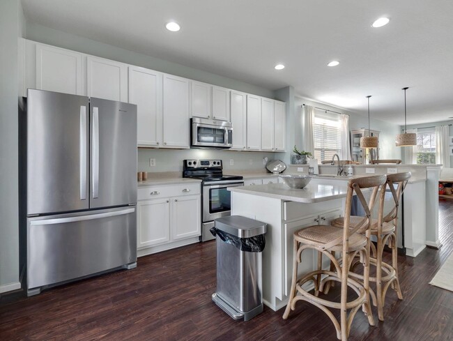 Building Photo - 2436 Rain Lily Way