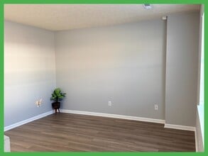 Building Photo - 16 Duiguid Dr