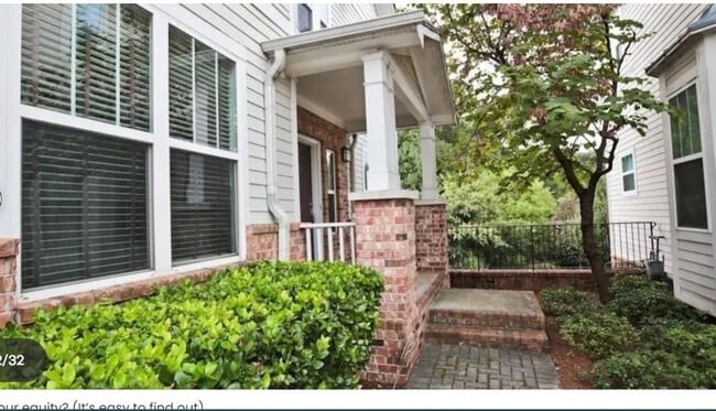 Building Photo - Charming 3BR Townhome in Atlanta