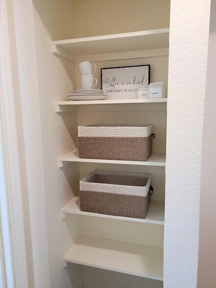 Building Photo - 350 Debus Dr