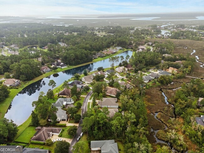 Building Photo - 123 Millers Branch Dr