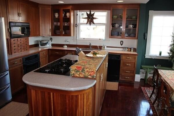 Building Photo - 30 Waldron St