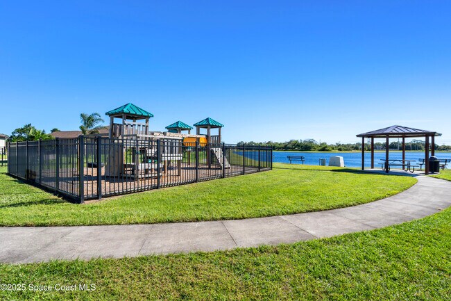 Building Photo - 3085 Cerulean Ct