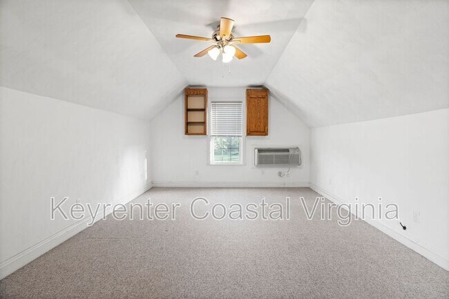 Building Photo - 15470 Turner Dr
