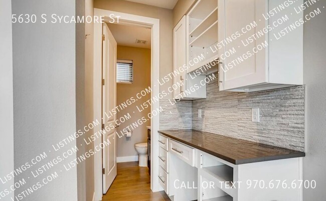 Building Photo - 5630 S Sycamore St