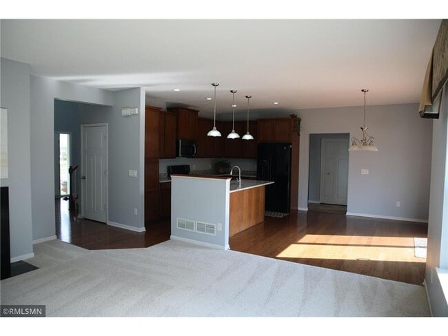 Building Photo - 16513 Dodd Ln