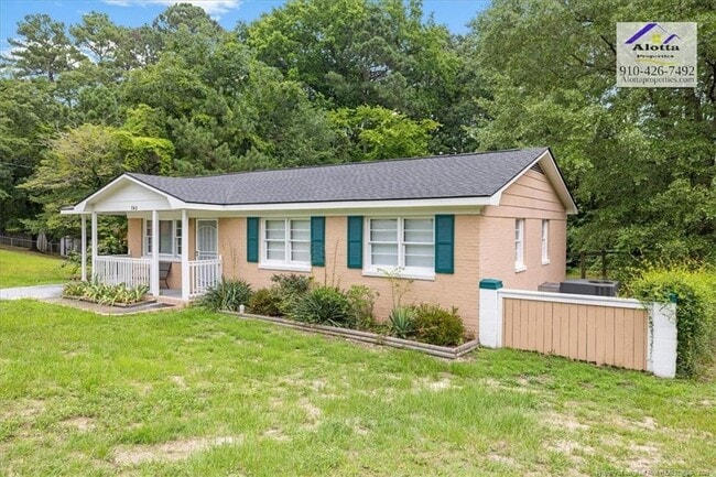 Building Photo - 743 Rustland Dr