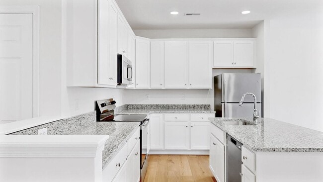 Building Photo - 151 Totter Way