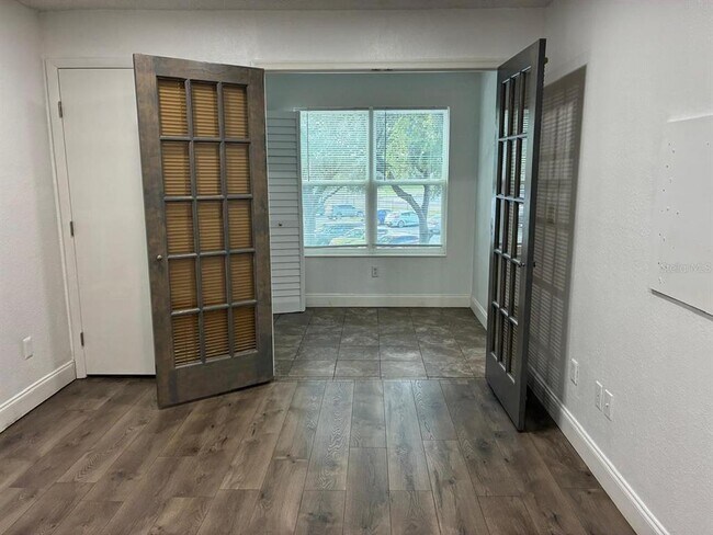 Building Photo - 5701 Gatlin Ave